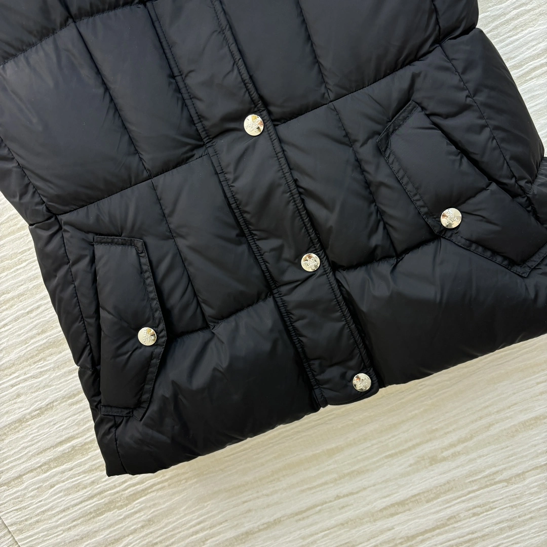 Prada Down Jackets Sleek 172616