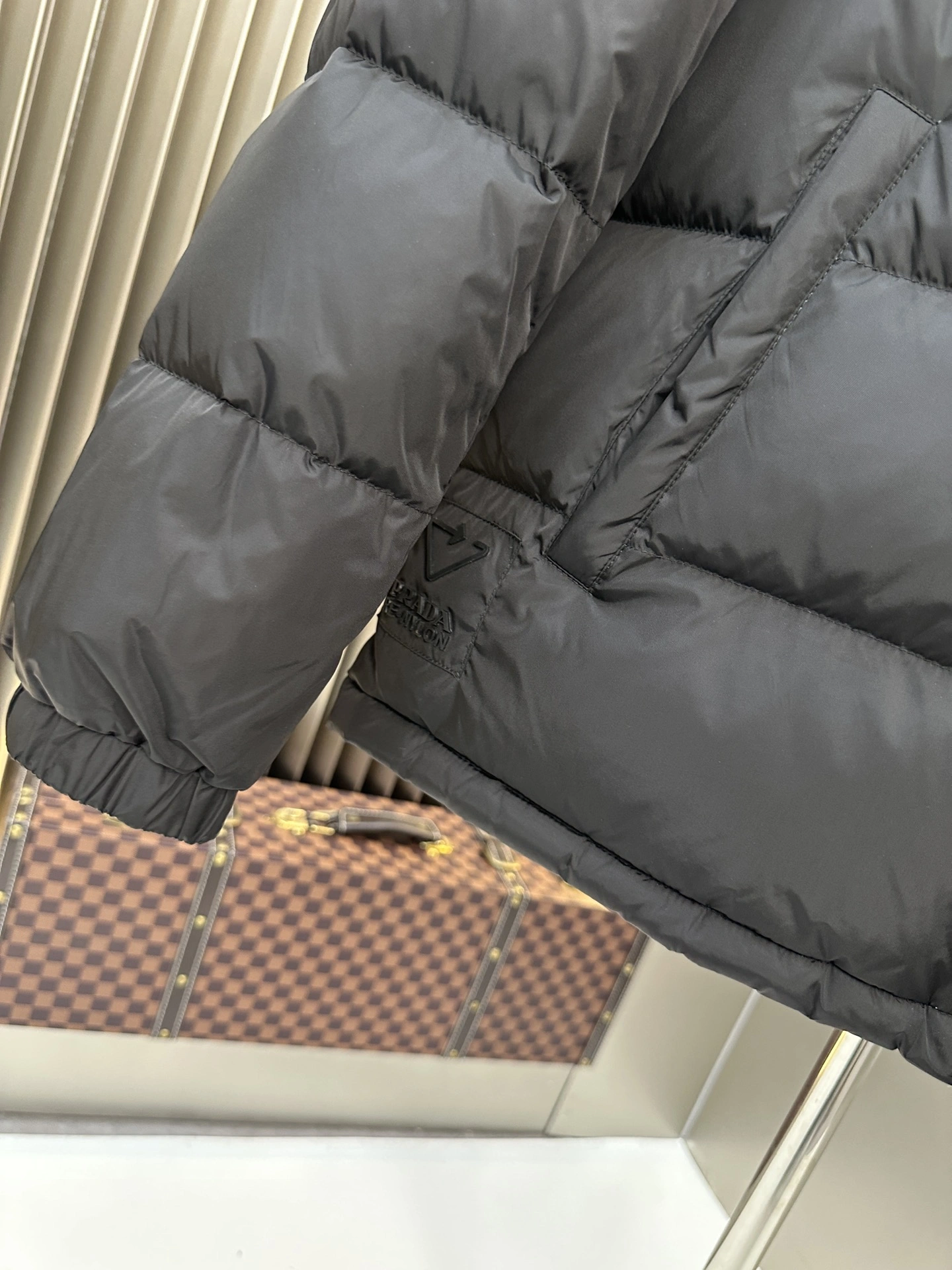 Unisex Prada Down Jackets 172618