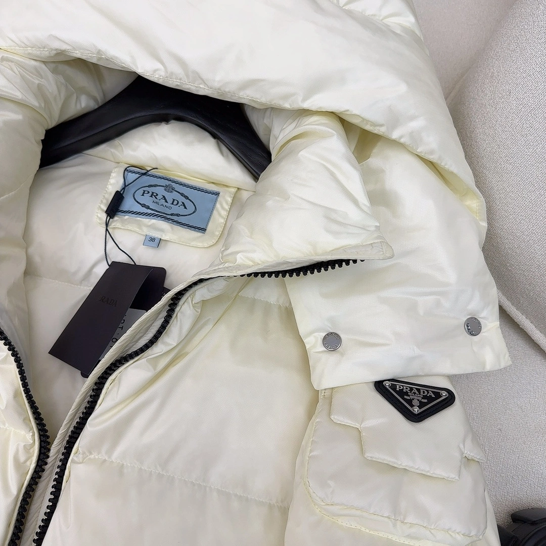 Lightweight Prada Down Jackets 172613