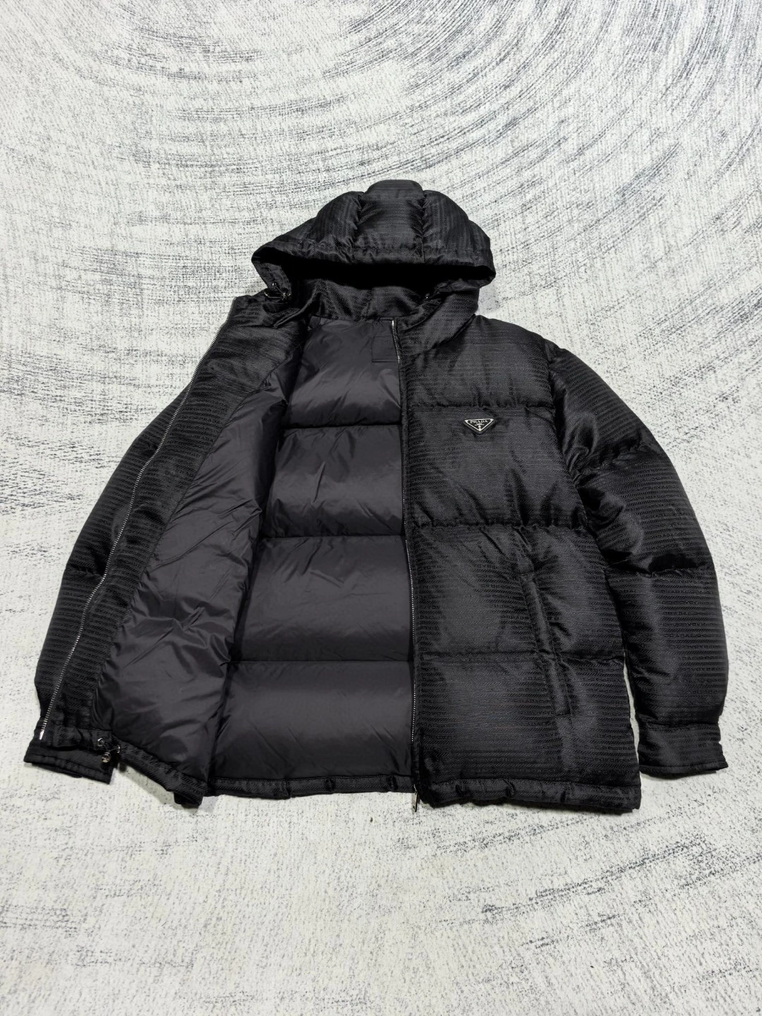 Prada Down Jackets Versatile 172600