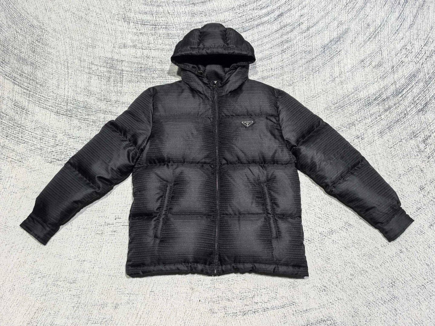 Sporty Prada Down Jackets 172637
