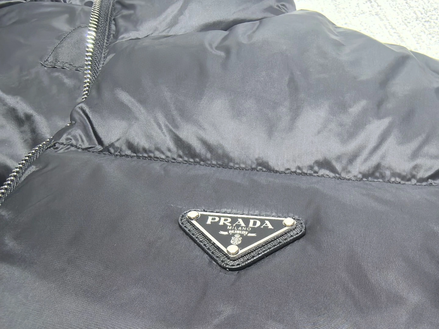 Breathable Prada Down Jackets 172636