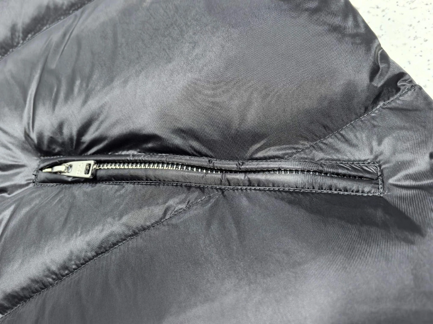 Breathable Prada Down Jackets 172636