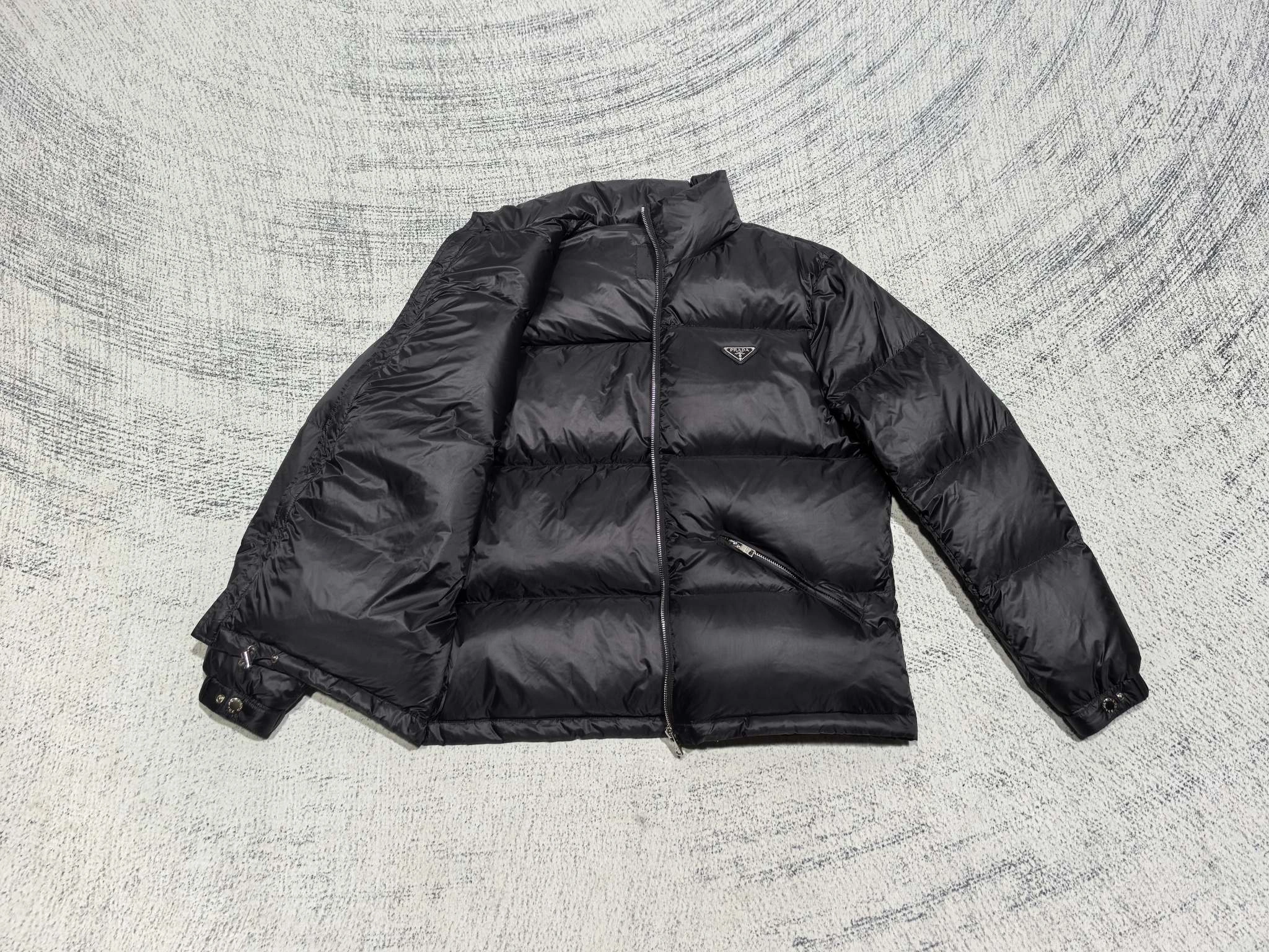 Breathable Prada Down Jackets 172636