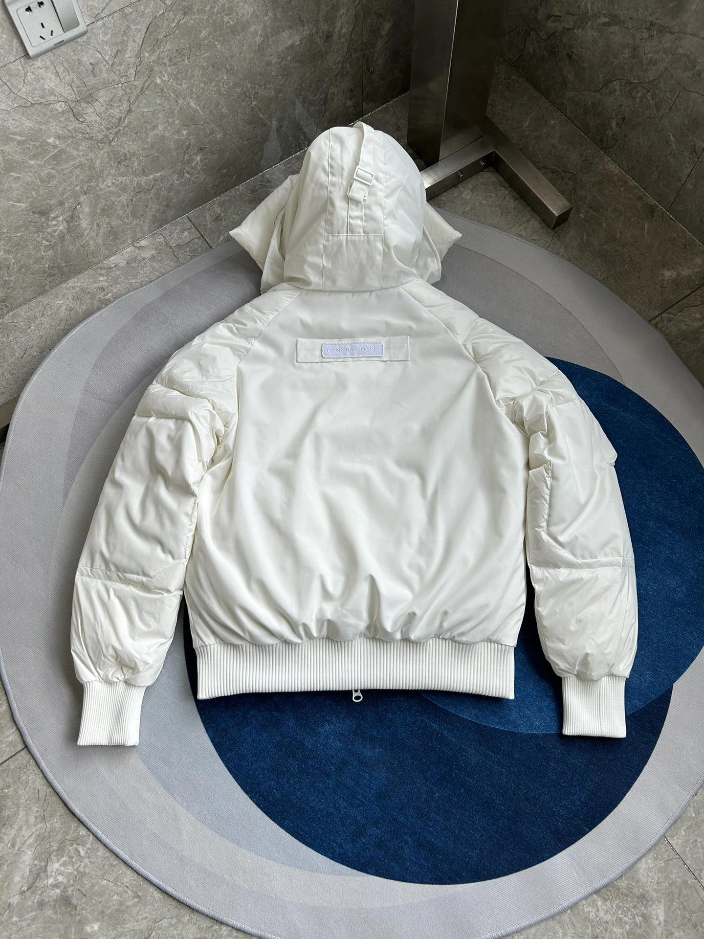 MultiPurpose Prada Down Jackets 172635