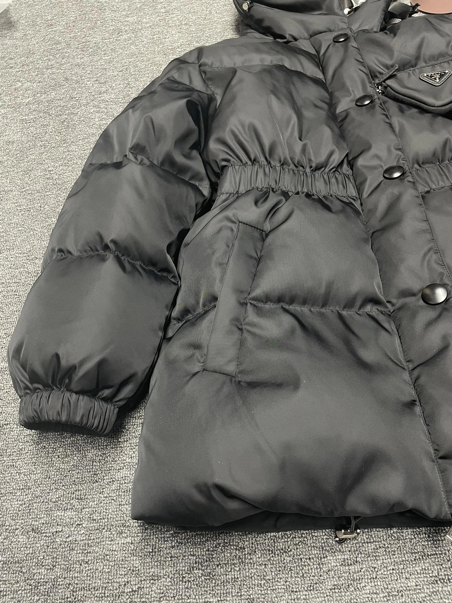 SmartChoice Prada Down Jackets 172594
