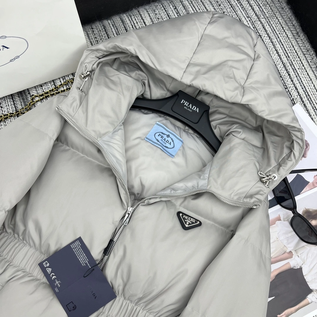 Prada Down Jackets HighPerformance 172589