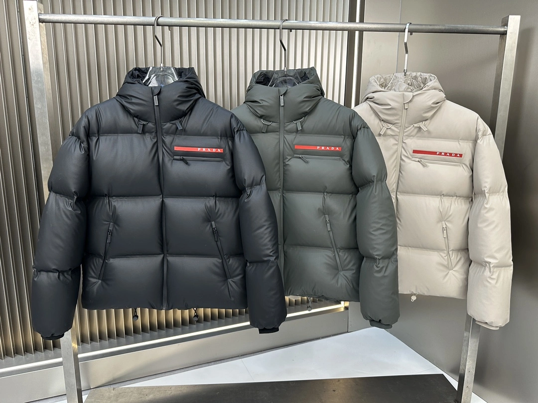 Flexible Prada Down Jackets 172597