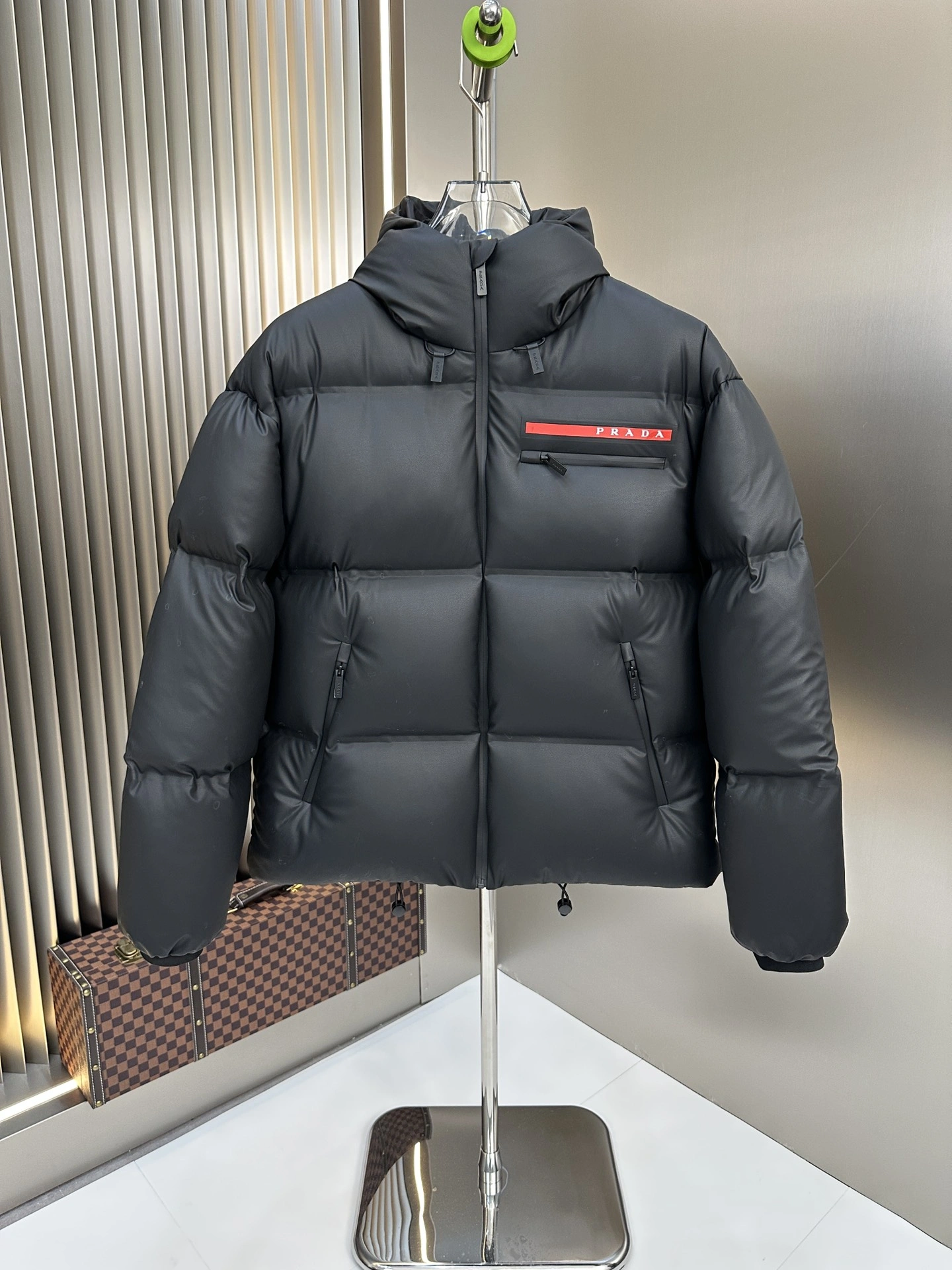 Flexible Prada Down Jackets 172597
