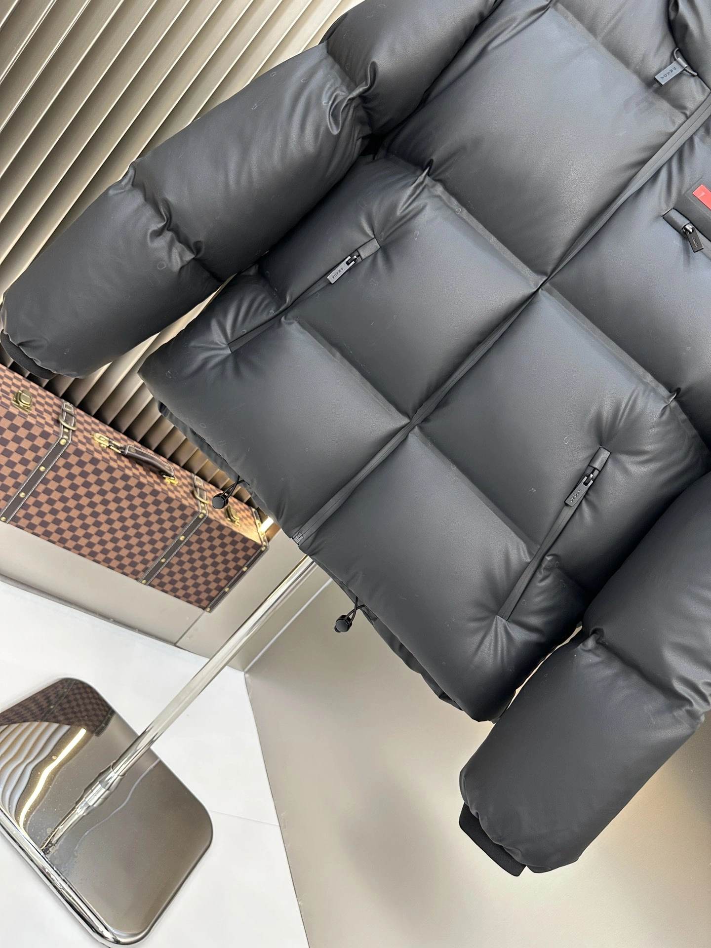 Flexible Prada Down Jackets 172597
