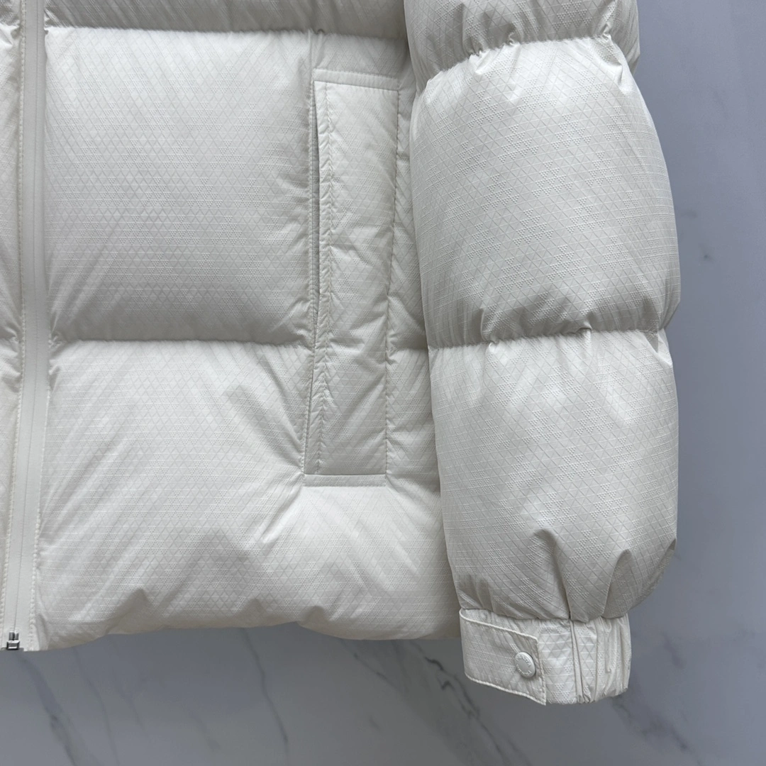 Compact Prada Down Jackets 172592