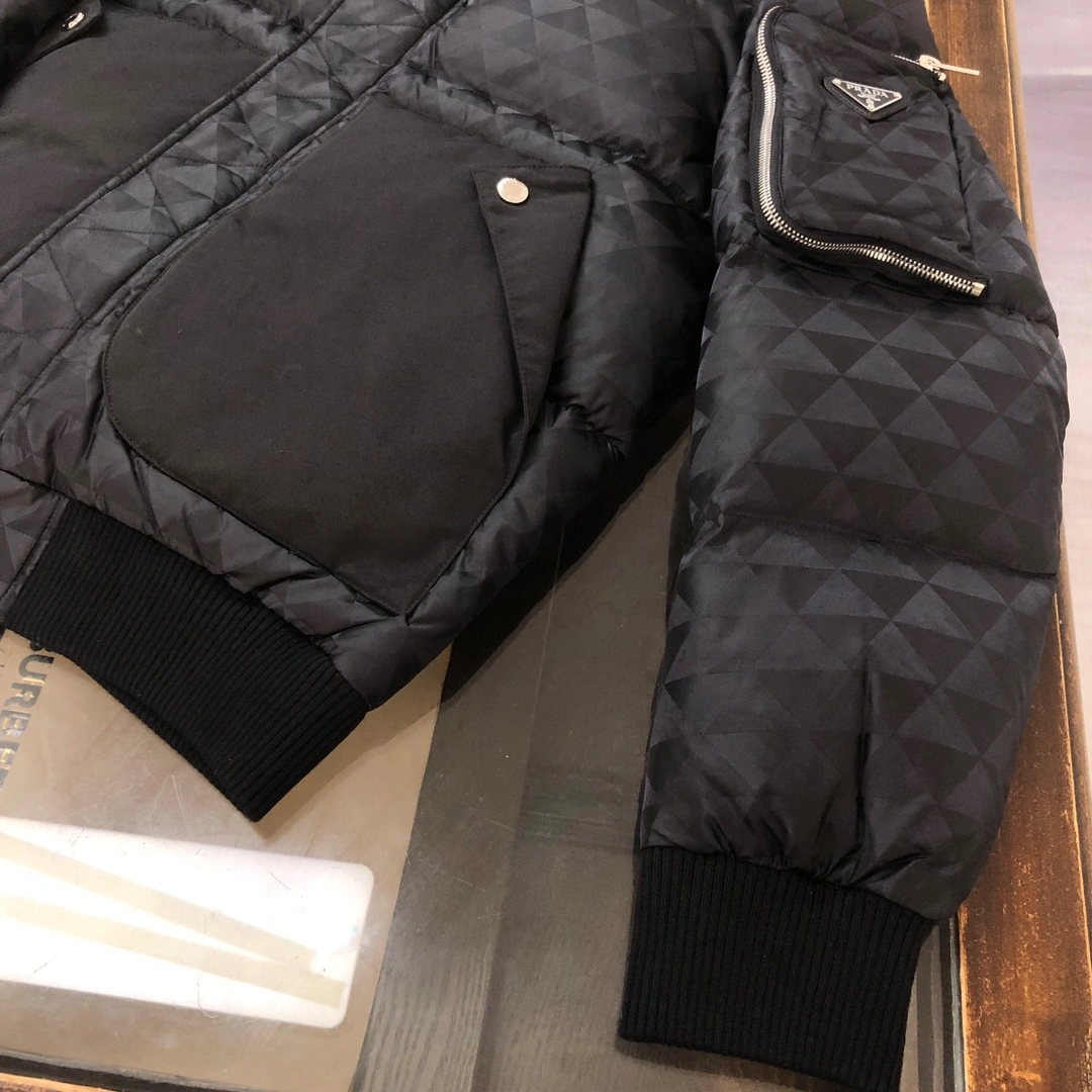 Effortless Prada Down Jackets 172582