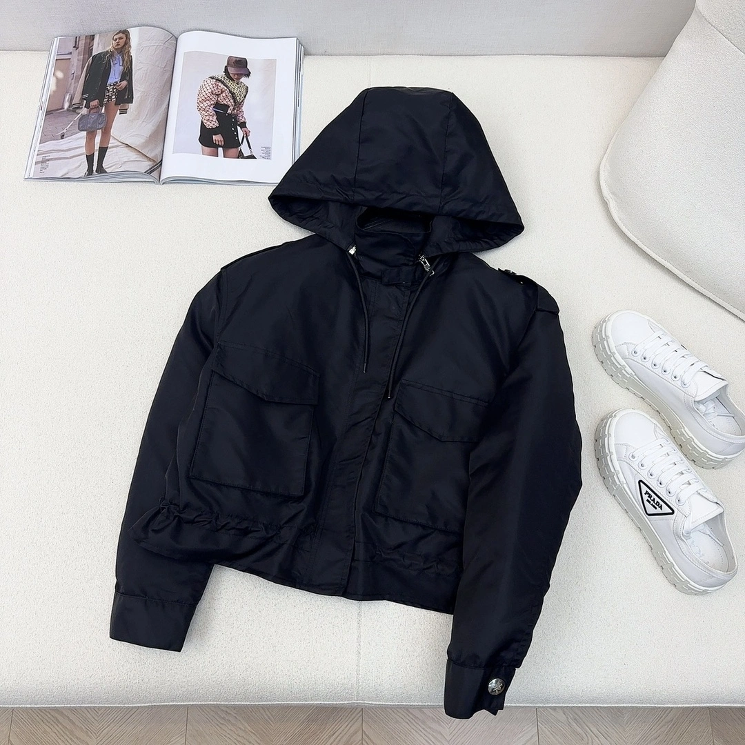 Prada Down Jackets Snug 172612