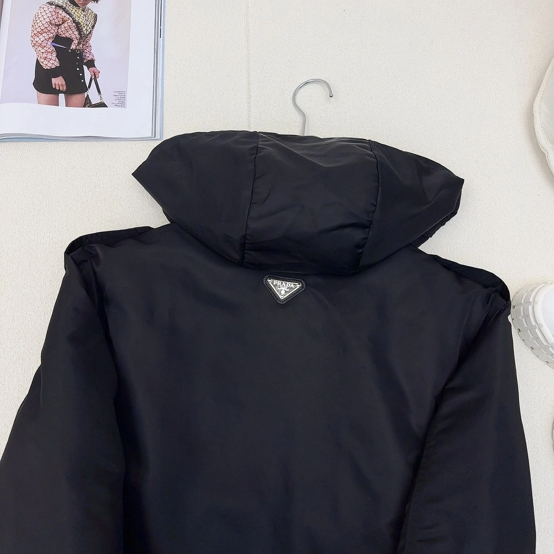 Prada Down Jackets Snug 172612