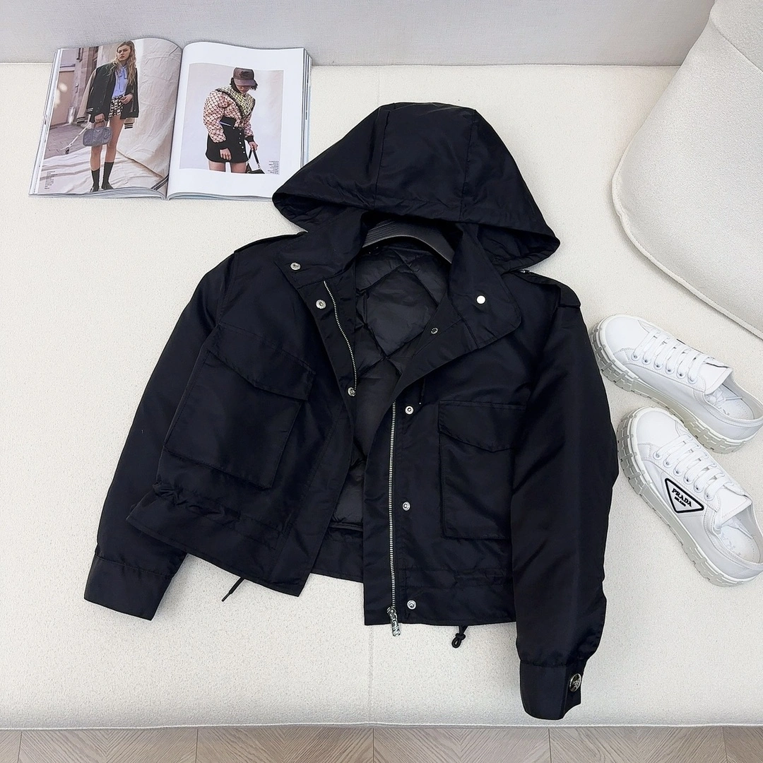Prada Down Jackets Snug 172612