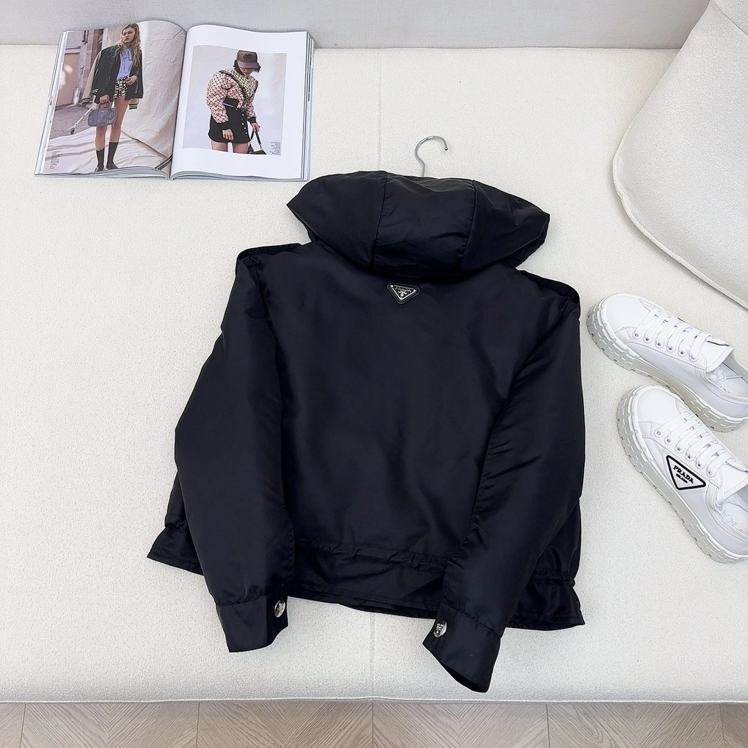 Prada Down Jackets Snug 172612
