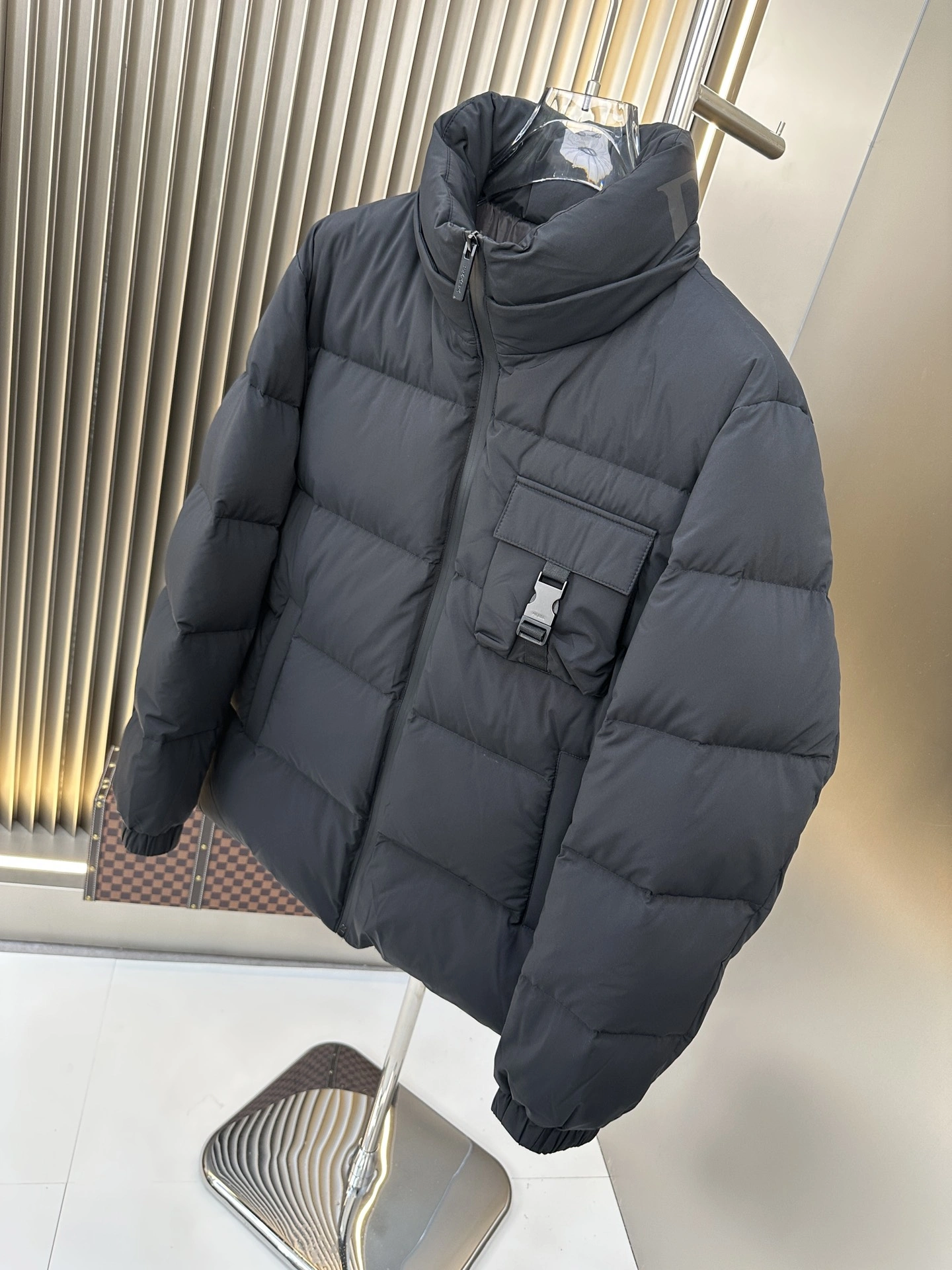 GoodFit Prada Down Jackets 172576