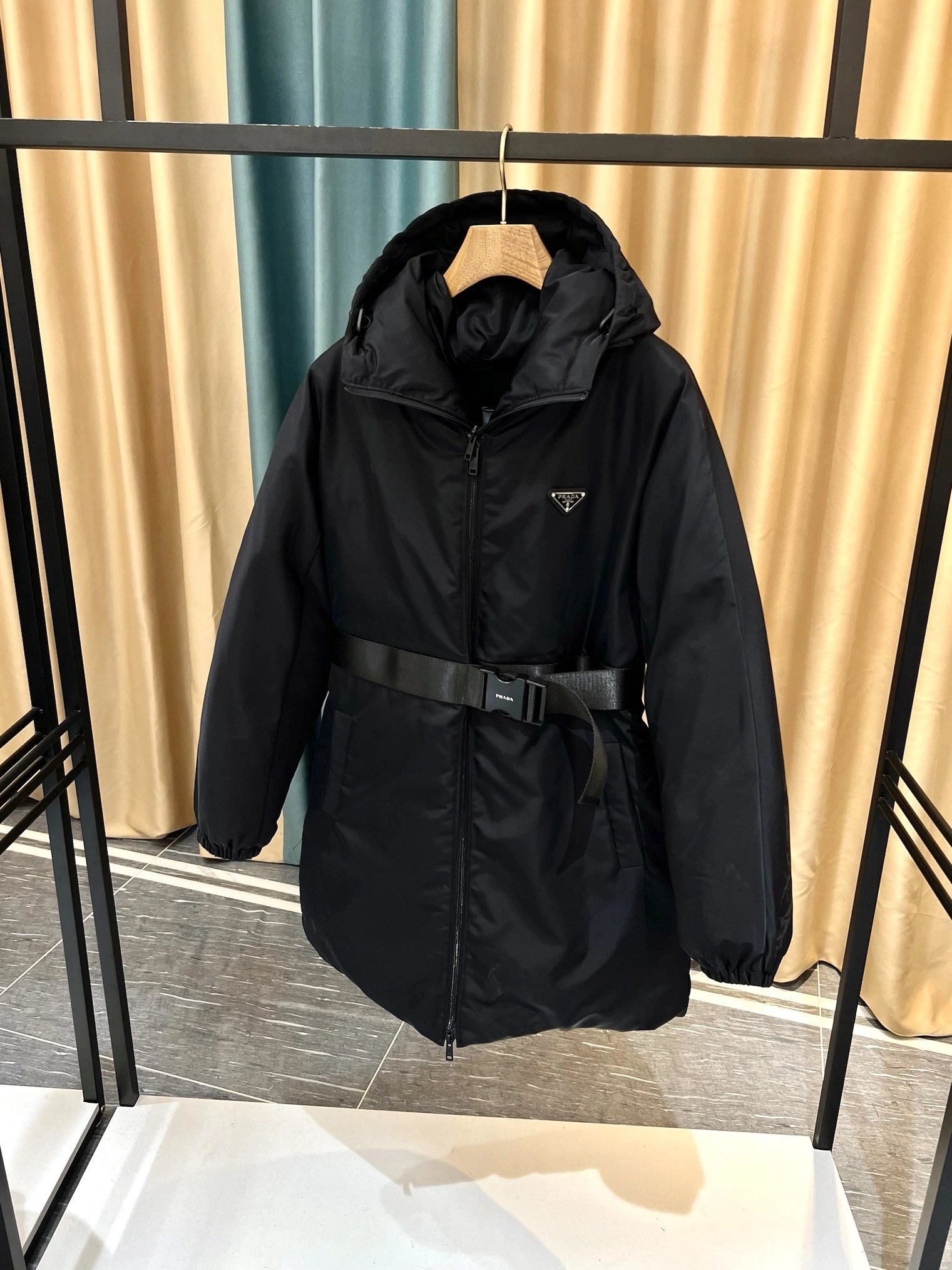 SmoothTexture Prada Down Jackets 172606