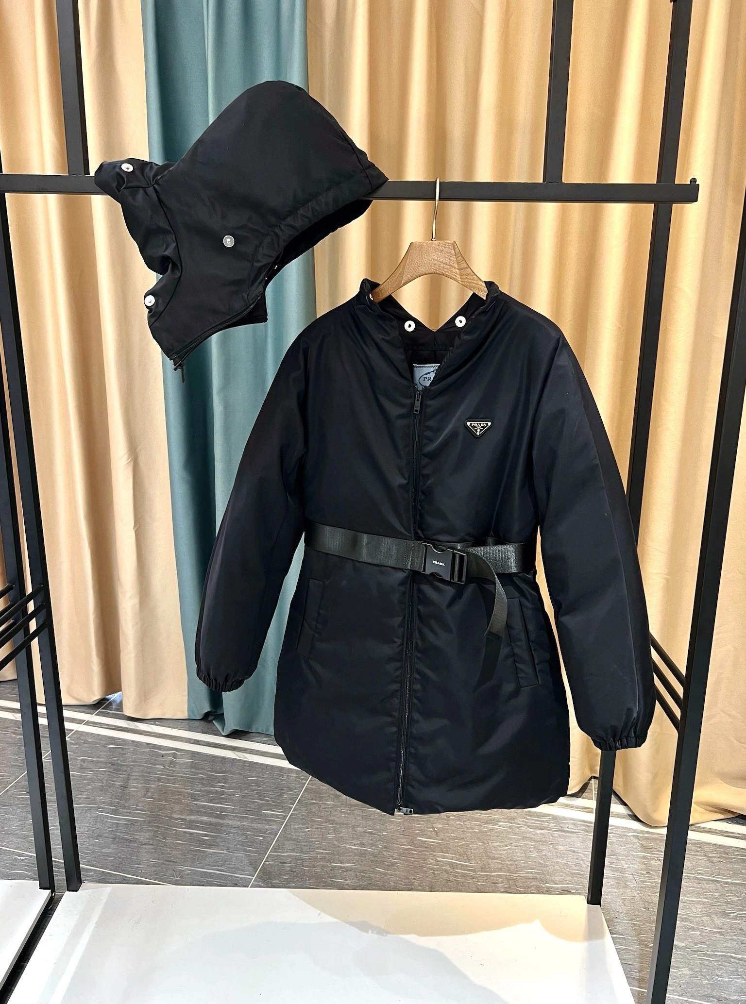 SmoothTexture Prada Down Jackets 172606