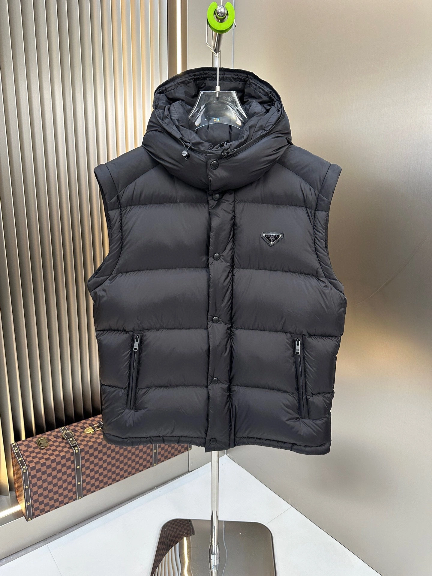 Prada Down Jackets Sophisticated 172604