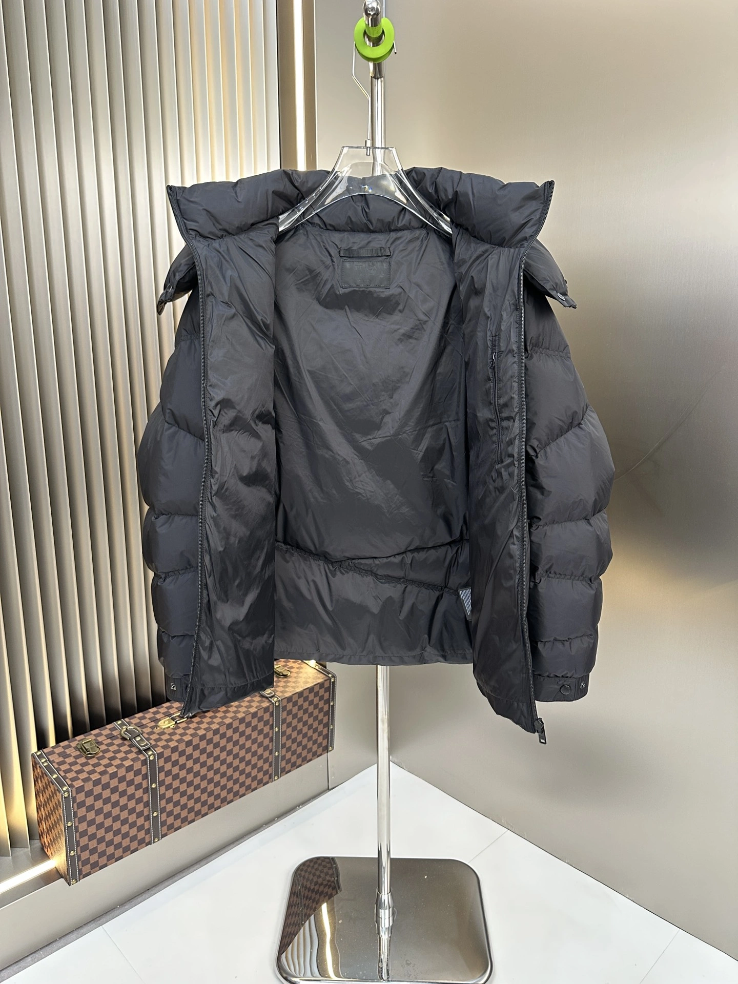 Prada Down Jackets TravelReady 172556