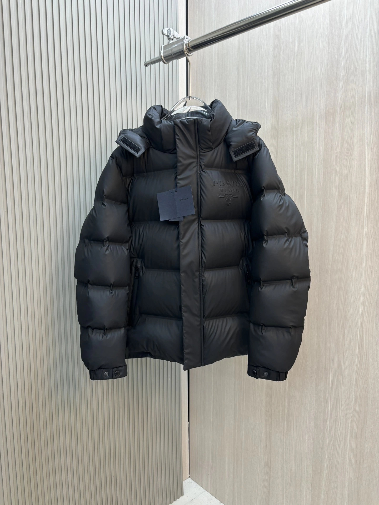 Prada Down Jackets WellDesigned 172554