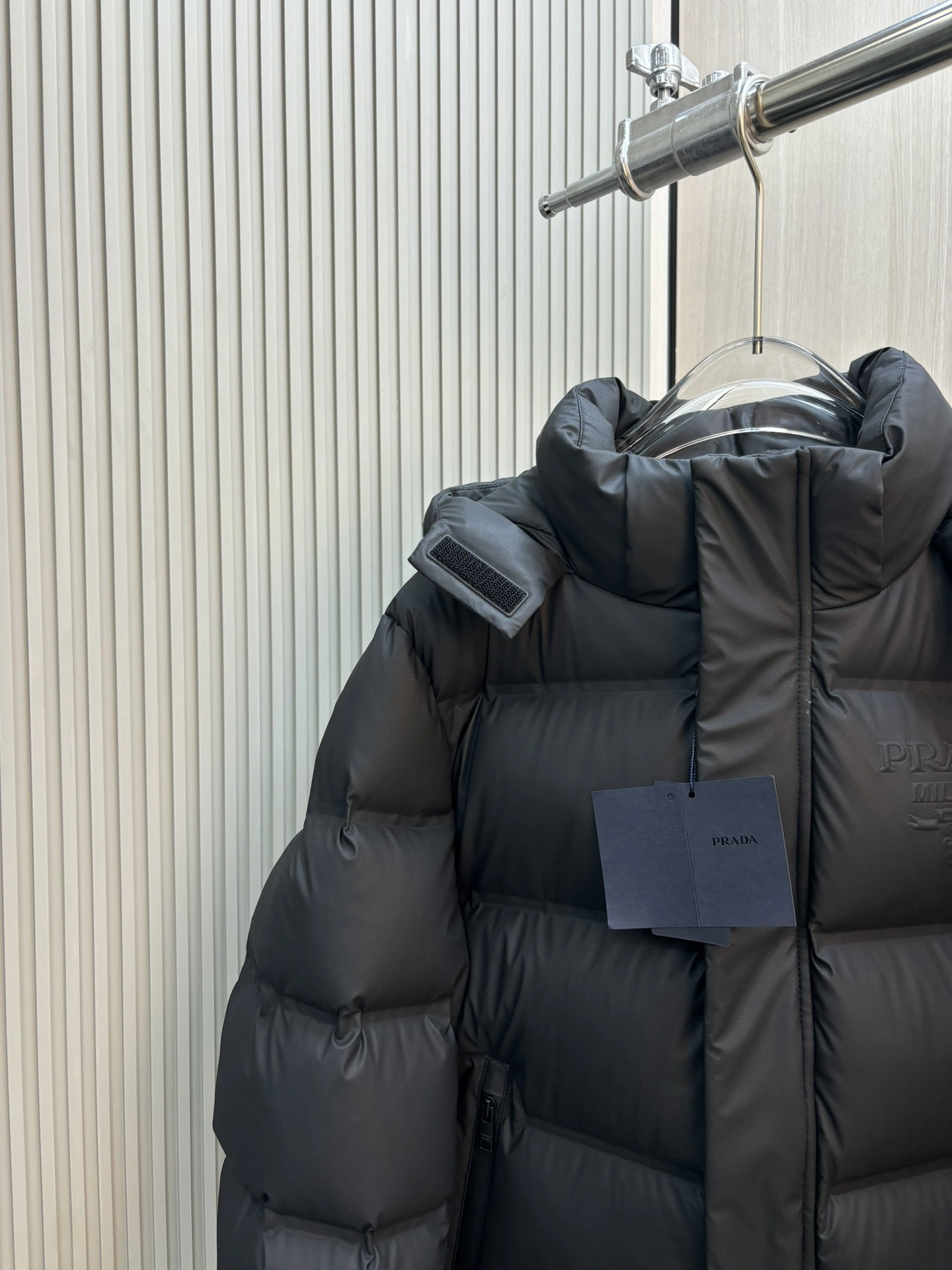 Prada Down Jackets WellDesigned 172554