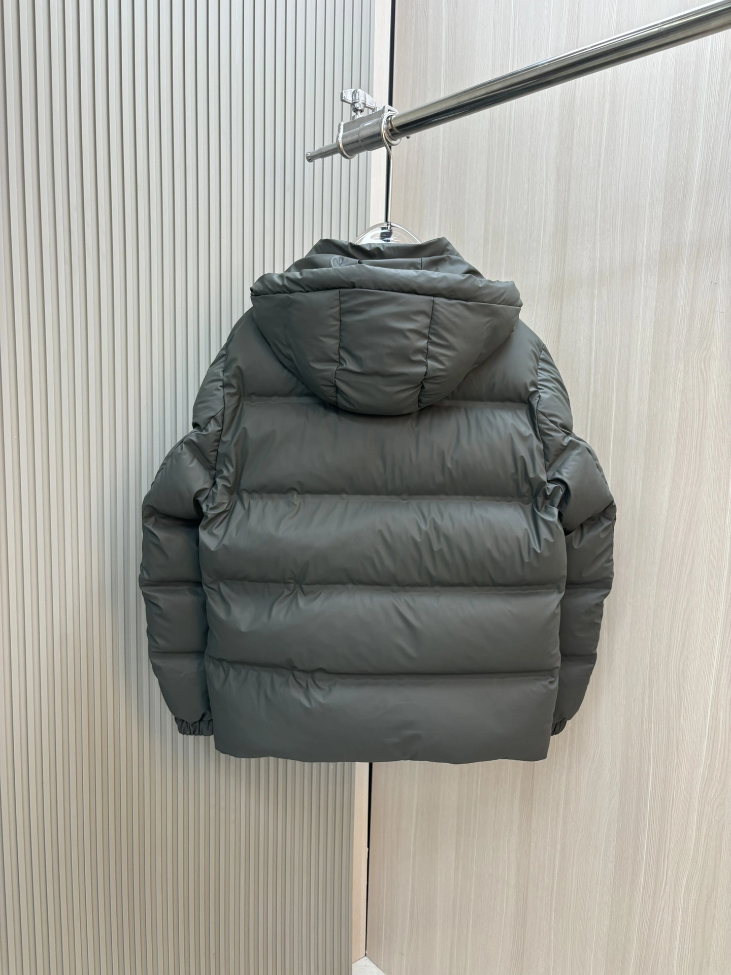 Refined Prada Down Jackets 172553
