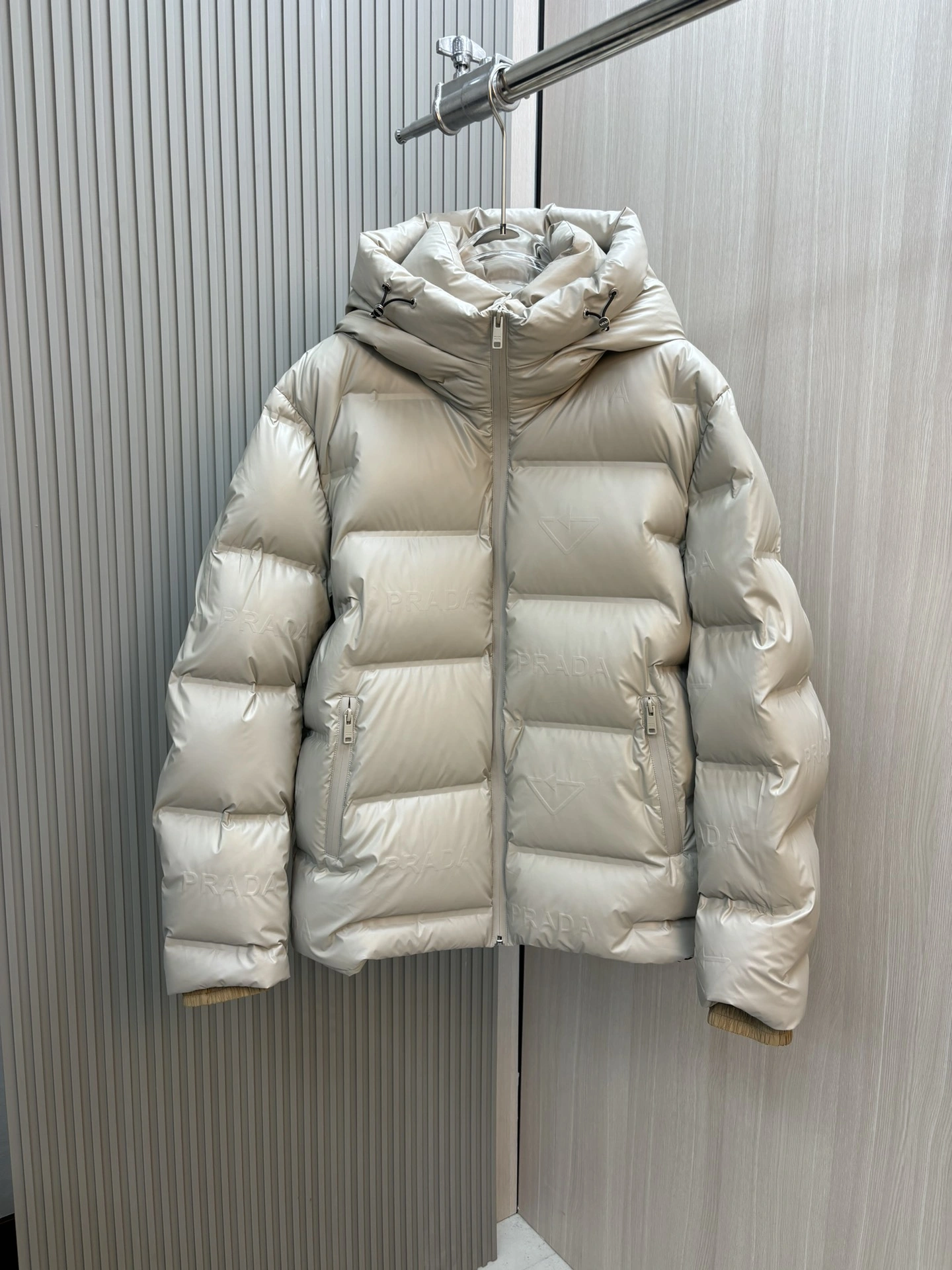 Prada Down Jackets Chic 172555