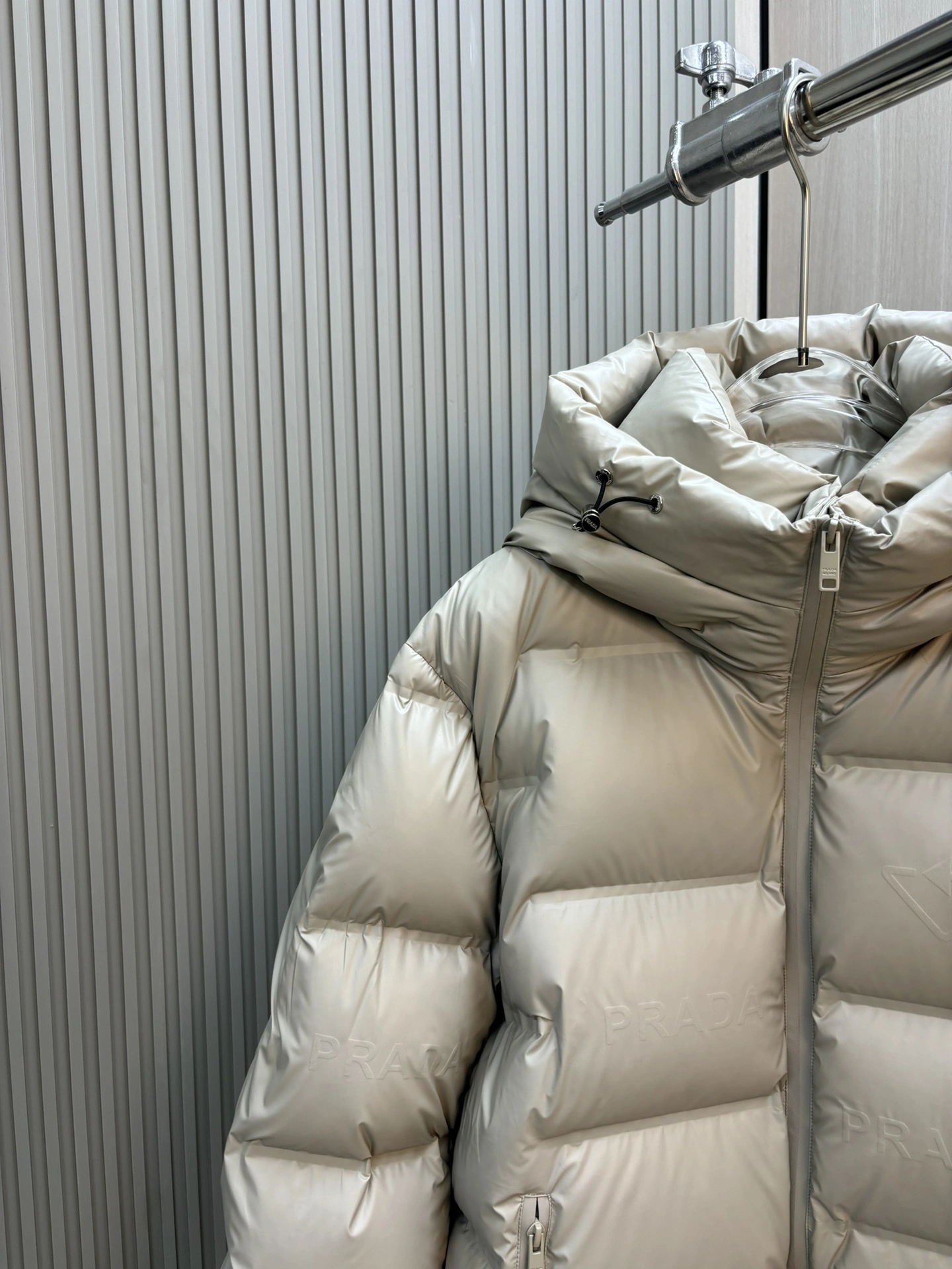 Prada Down Jackets Chic 172555