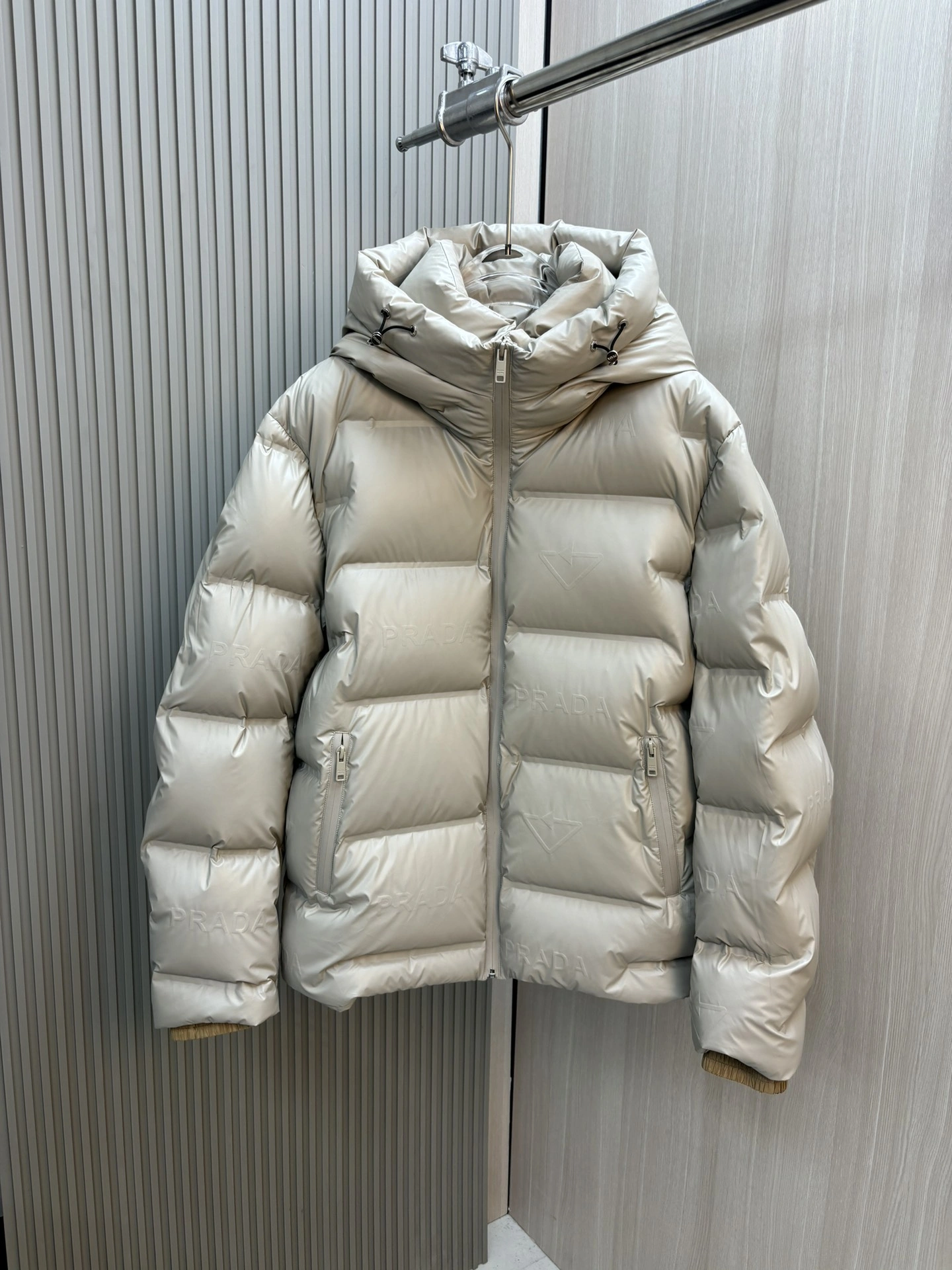 Prada Down Jackets Chic 172555