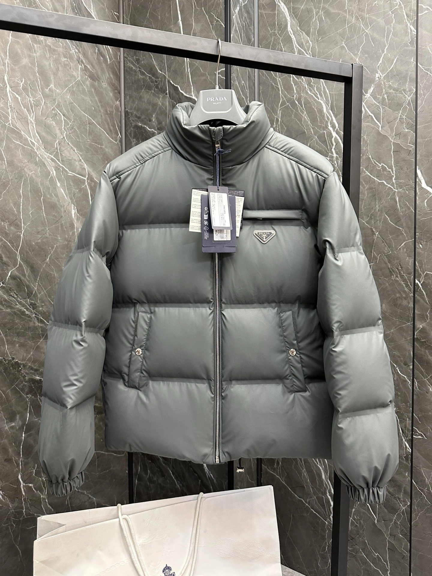 Prada Down Jackets MultiPurpose 172581