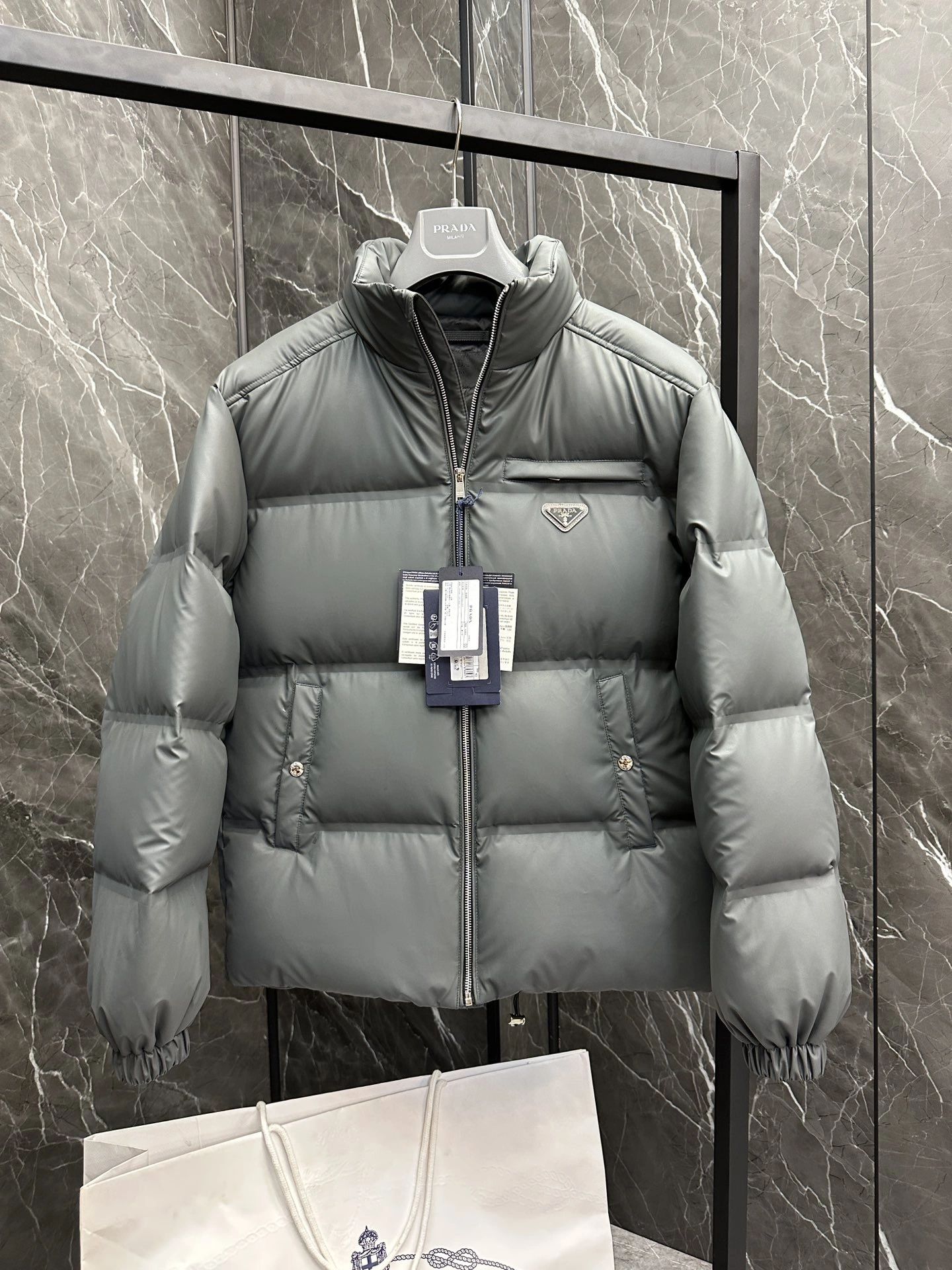 Prada Down Jackets MultiPurpose 172581