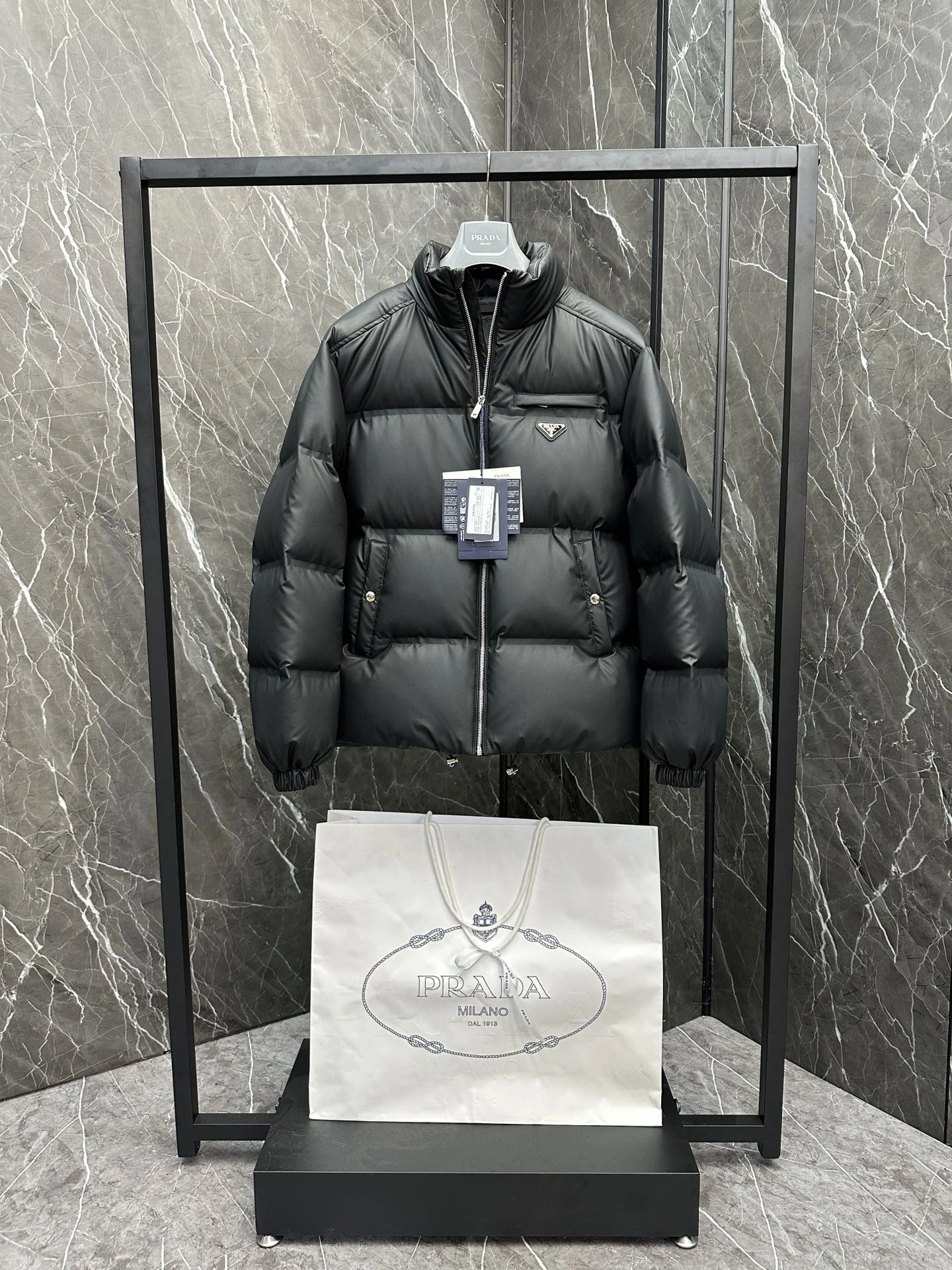 Unisex Prada Down Jackets 172549