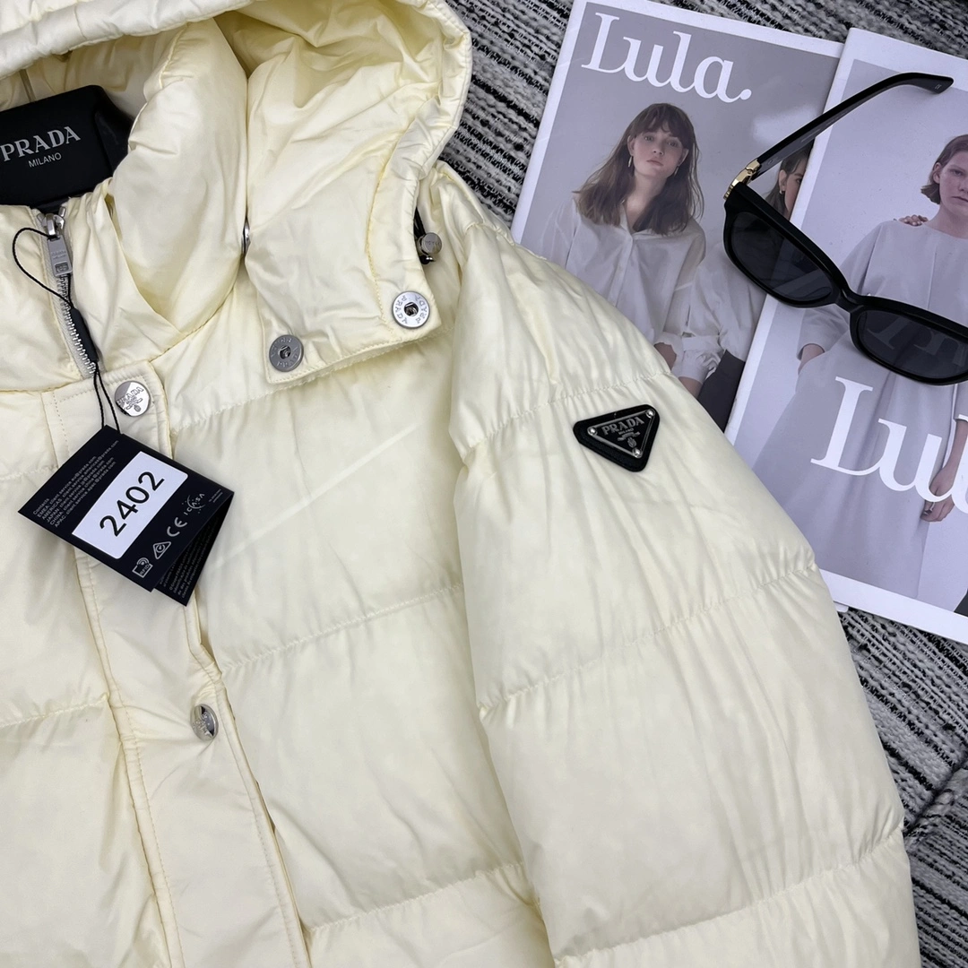 Flexible Prada Down Jackets 172548