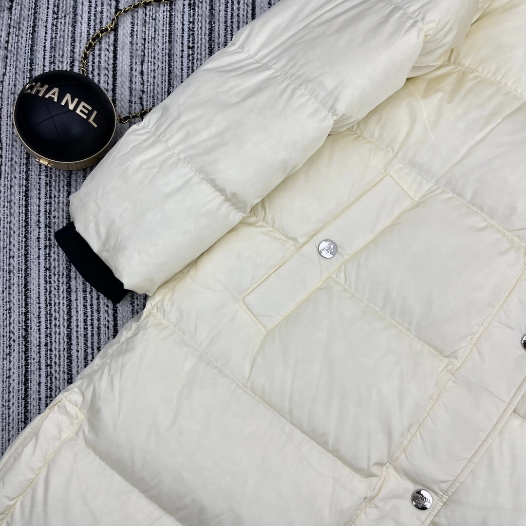 Flexible Prada Down Jackets 172548