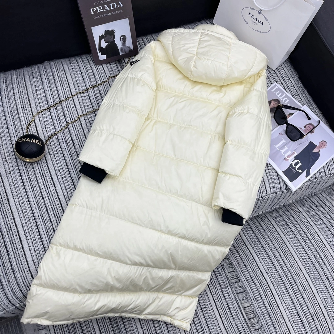 Flexible Prada Down Jackets 172548
