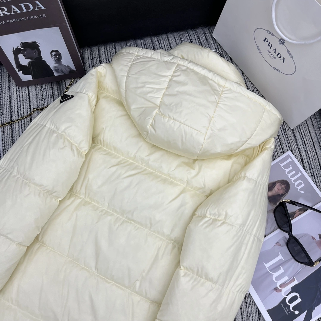 Flexible Prada Down Jackets 172548