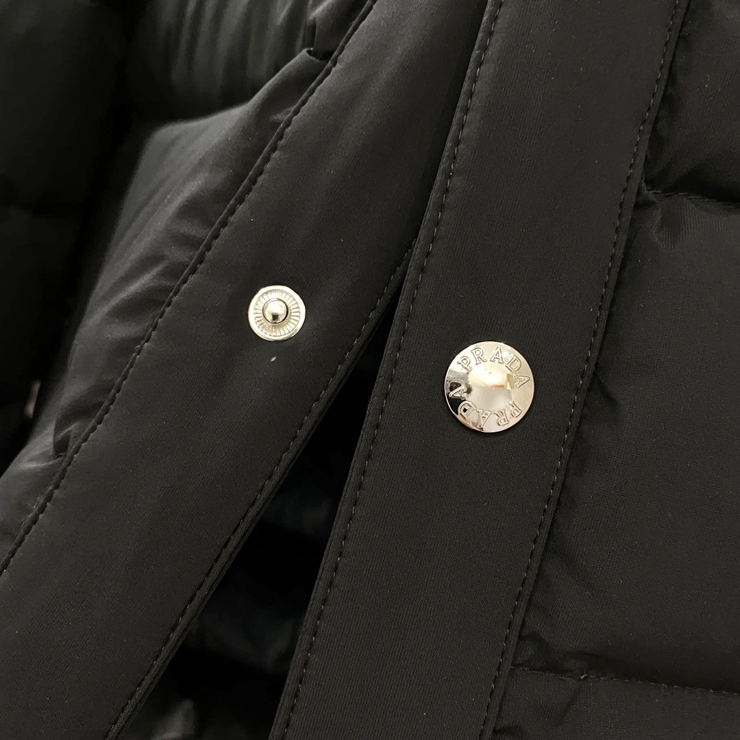 Prada Down Jackets Durable 172546