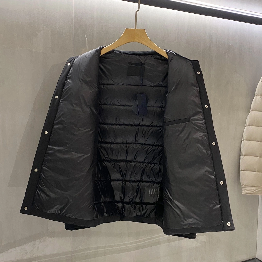 Prada Down Jackets Durable 172546