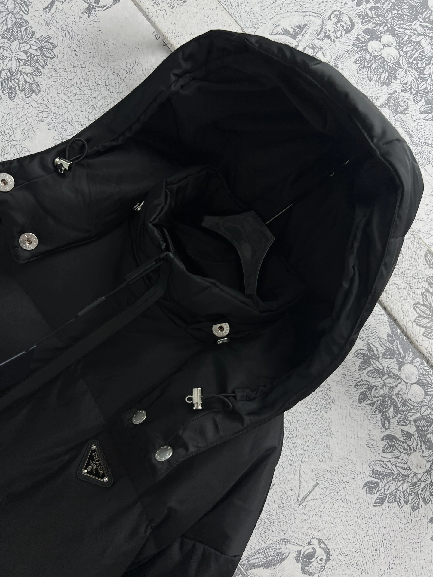 Prada Down Jackets Sophisticated 172574