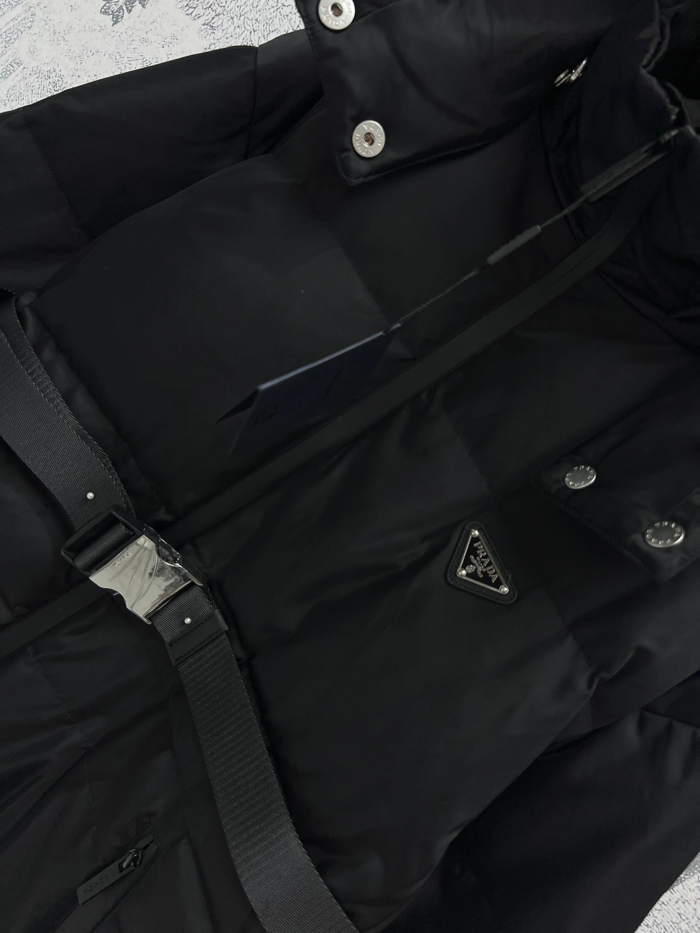 Prada Down Jackets Sophisticated 172574