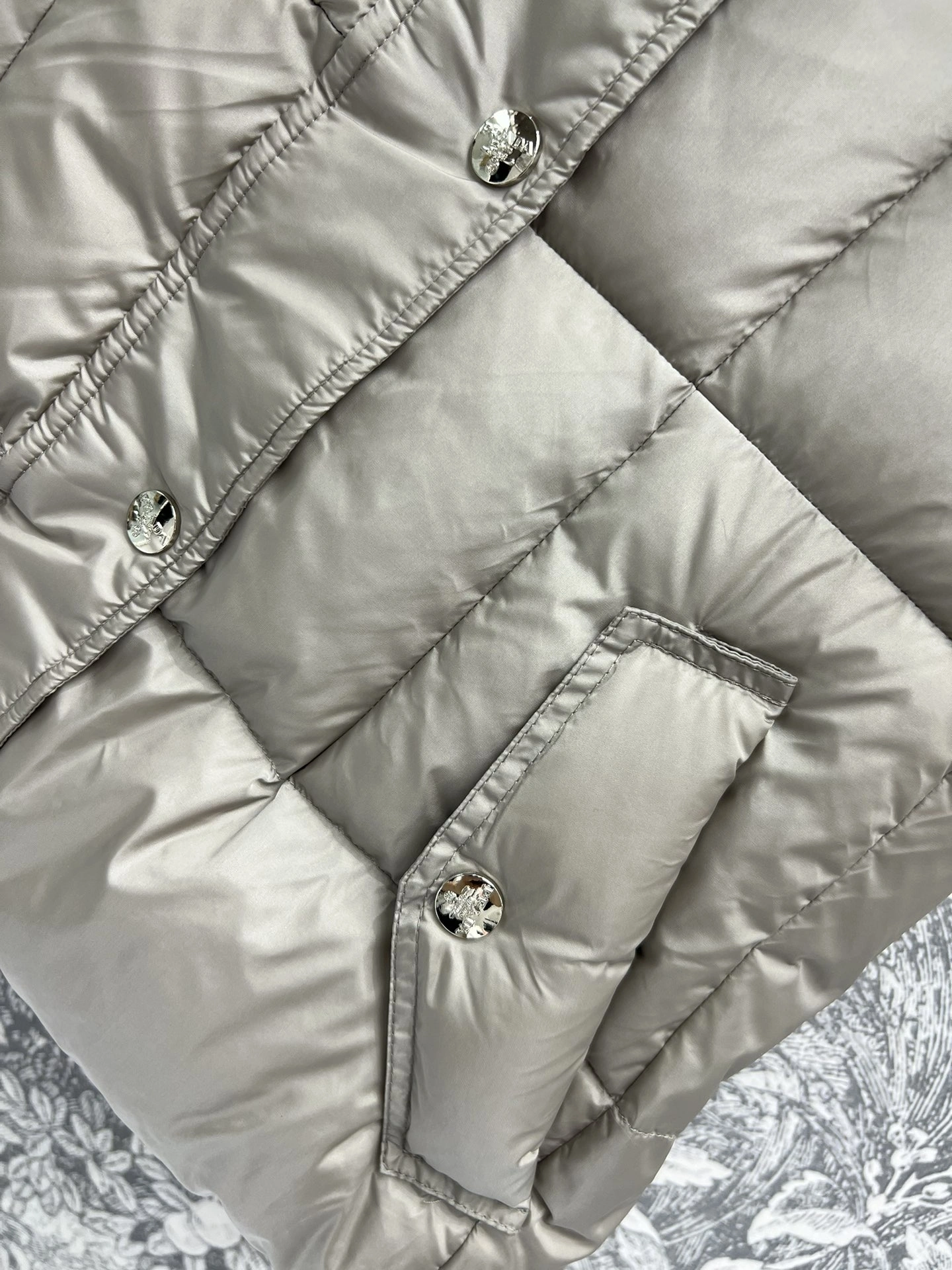 Prada Down Jackets SportInspired 172575