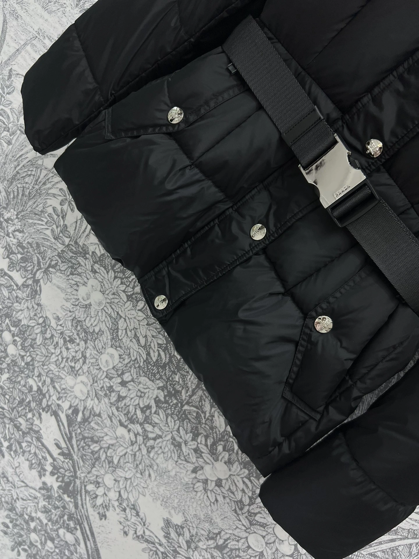 Prada Down Jackets ZipUp 172524