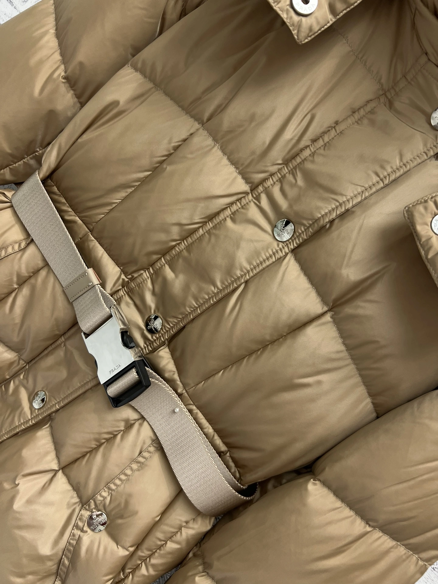 Prada Down Jackets ComfortFit 172538