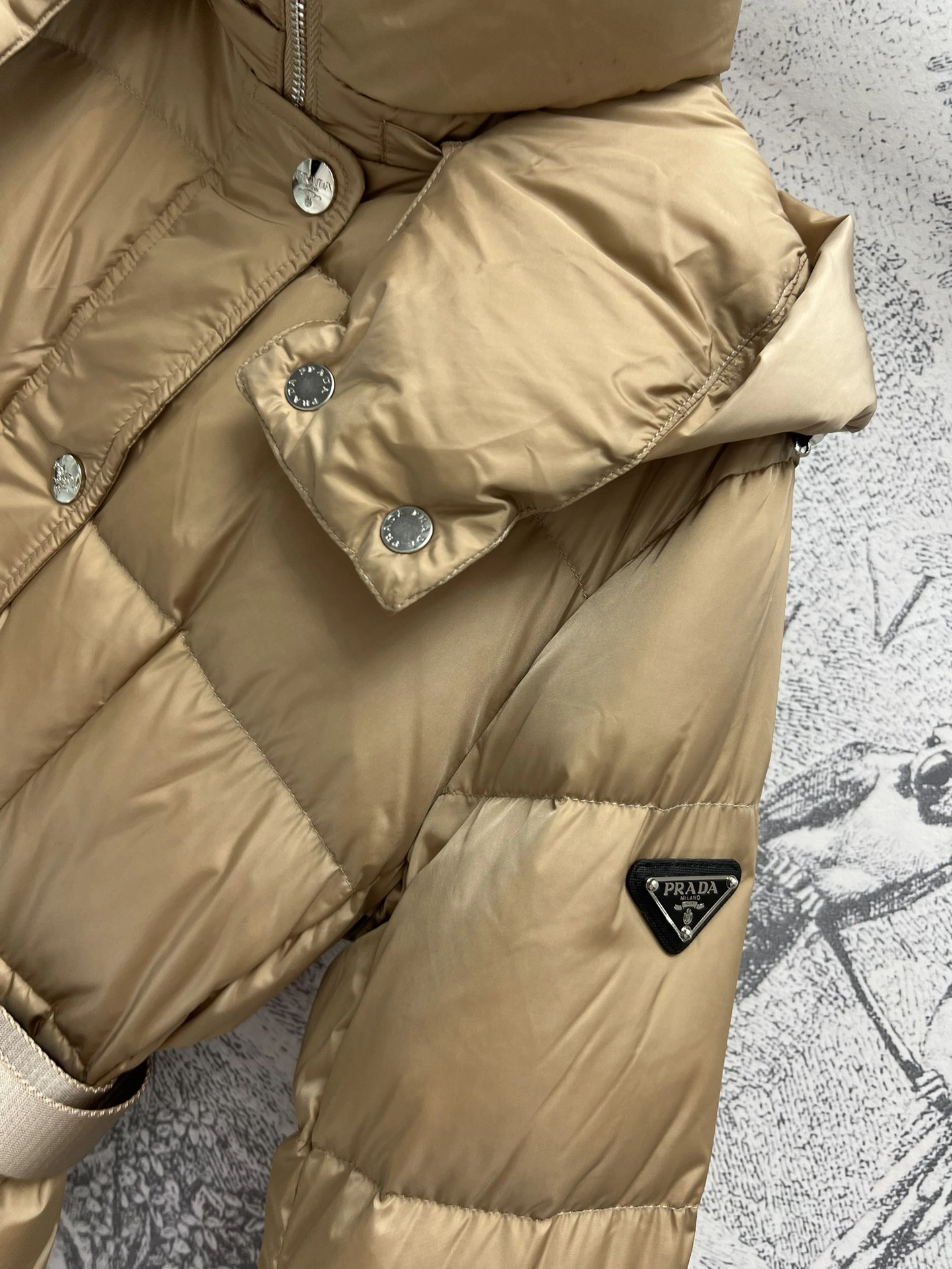 Prada Down Jackets ComfortFit 172538