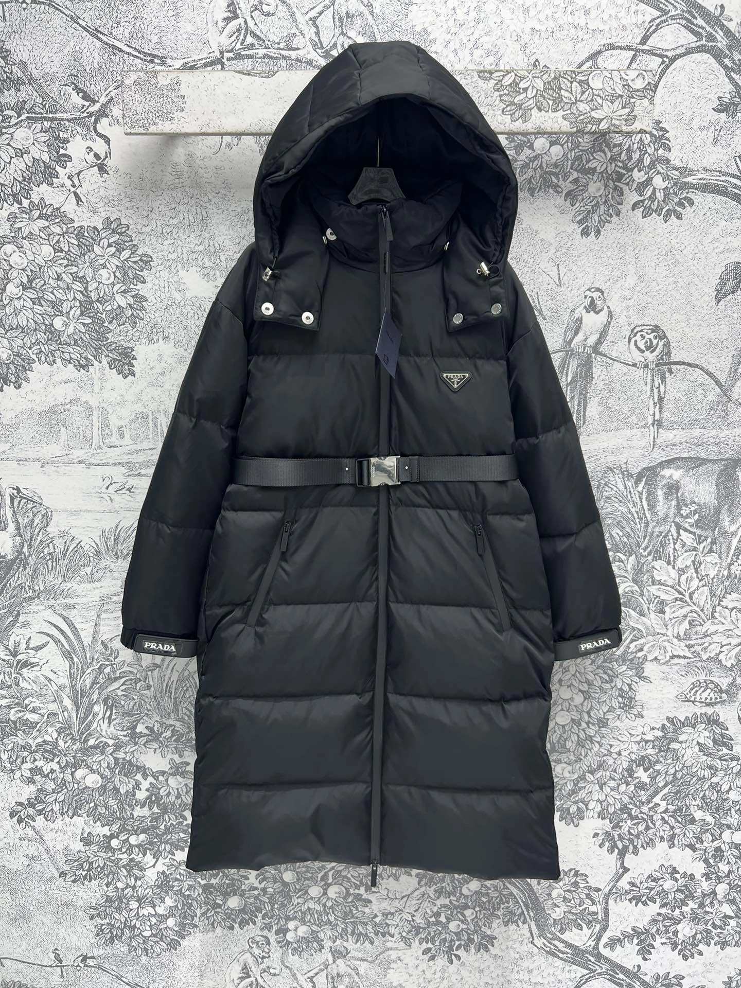Prada Down Jackets Breathable 172528