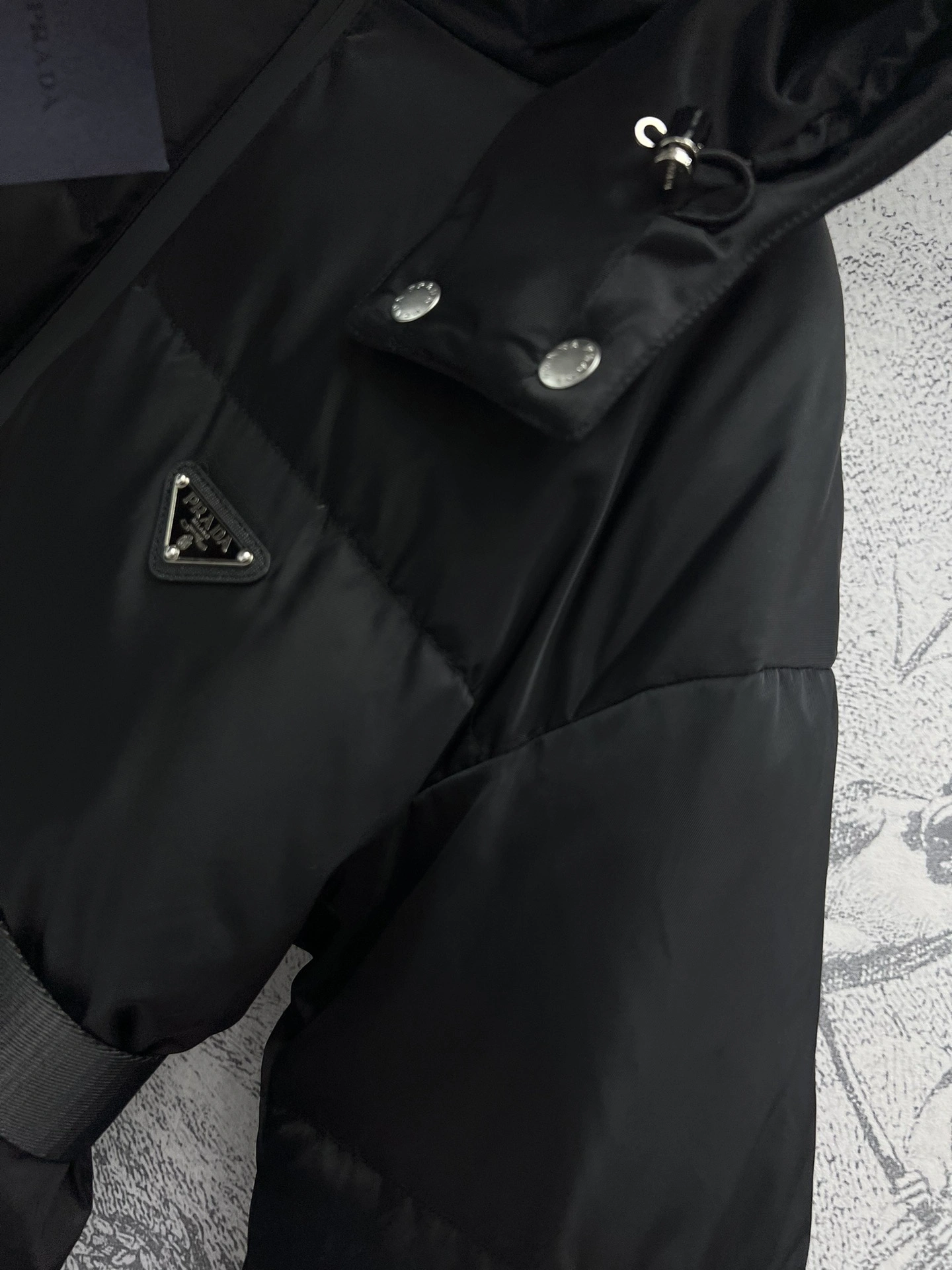 Prada Down Jackets Breathable 172528