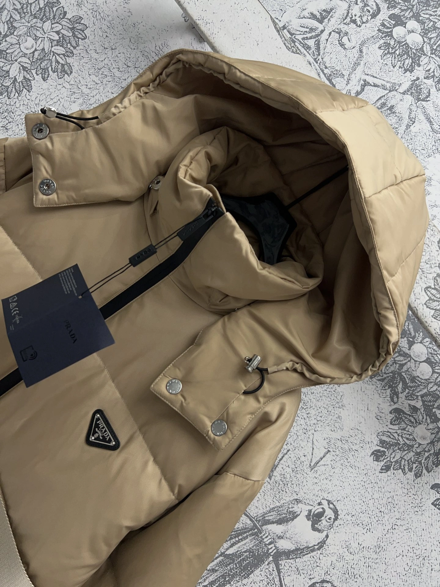 Prada Down Jackets Durable 172530