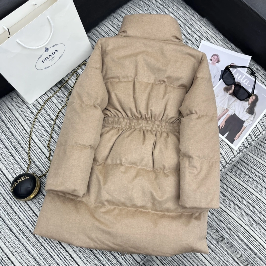 Classic Prada Down Jackets 172533